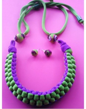 JUEGO COLLAR-ZARCILLO  DE COLORES TEJIDOS